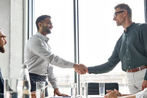 Finde hier passende Konfliktmanagement Methoden für dein Unternehmen. © Shutterstock, Ground Picture