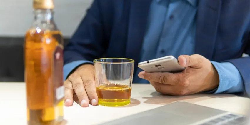 Arbeitgeber:innen sollten alle Methoden zu einer erfolgreichen Suchtprävention kennen. © Shutterstock, diy13